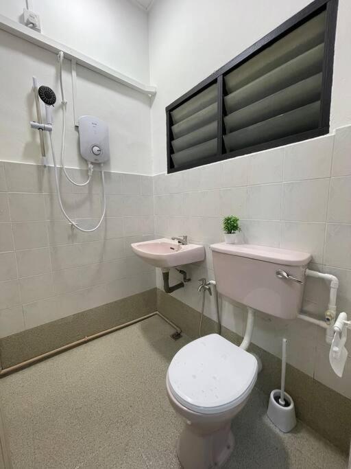 42 Symphony 12pax 4bedroom 3bathroom 3carpark Ipoh